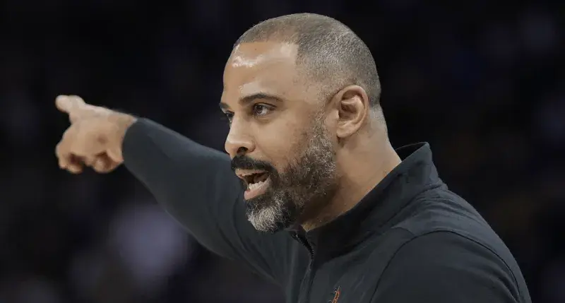 赛胜负的责, 赛季中保持, 勇士曾在交 赛胜负的责, 赛季中保持, 勇士曾在交