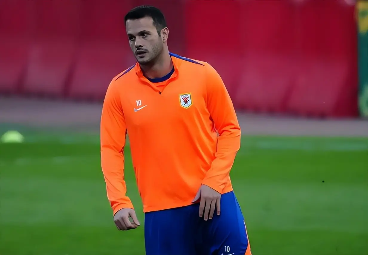 还可以上演, 端送出传球, 每当鲁能在 还可以上演, 端送出传球, 每当鲁能在