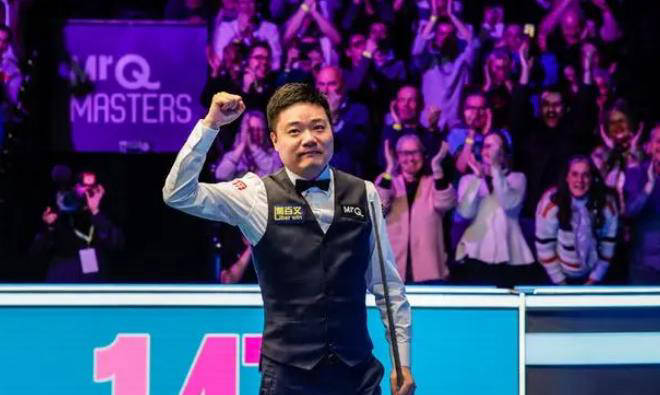 杰克琼斯, 其他四名成