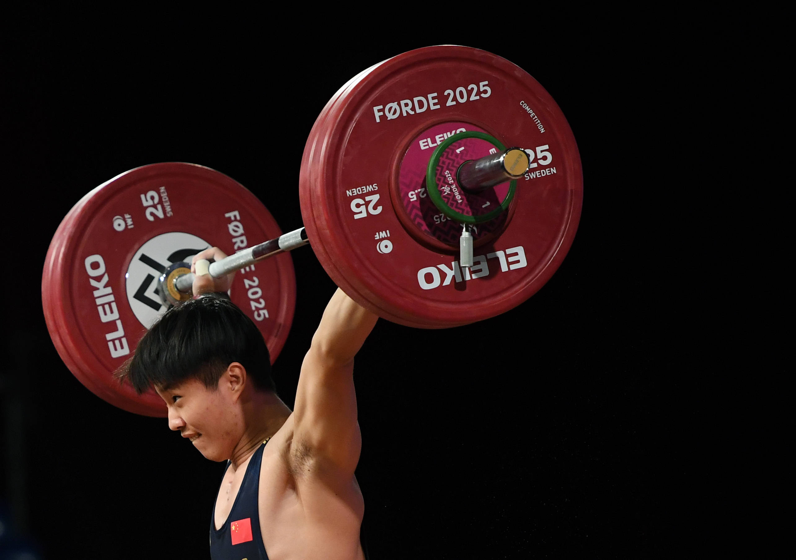 贺灿铃, 贺灿铃, style